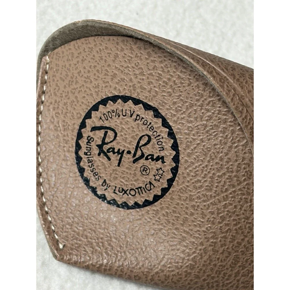 Ray-Ban features ray